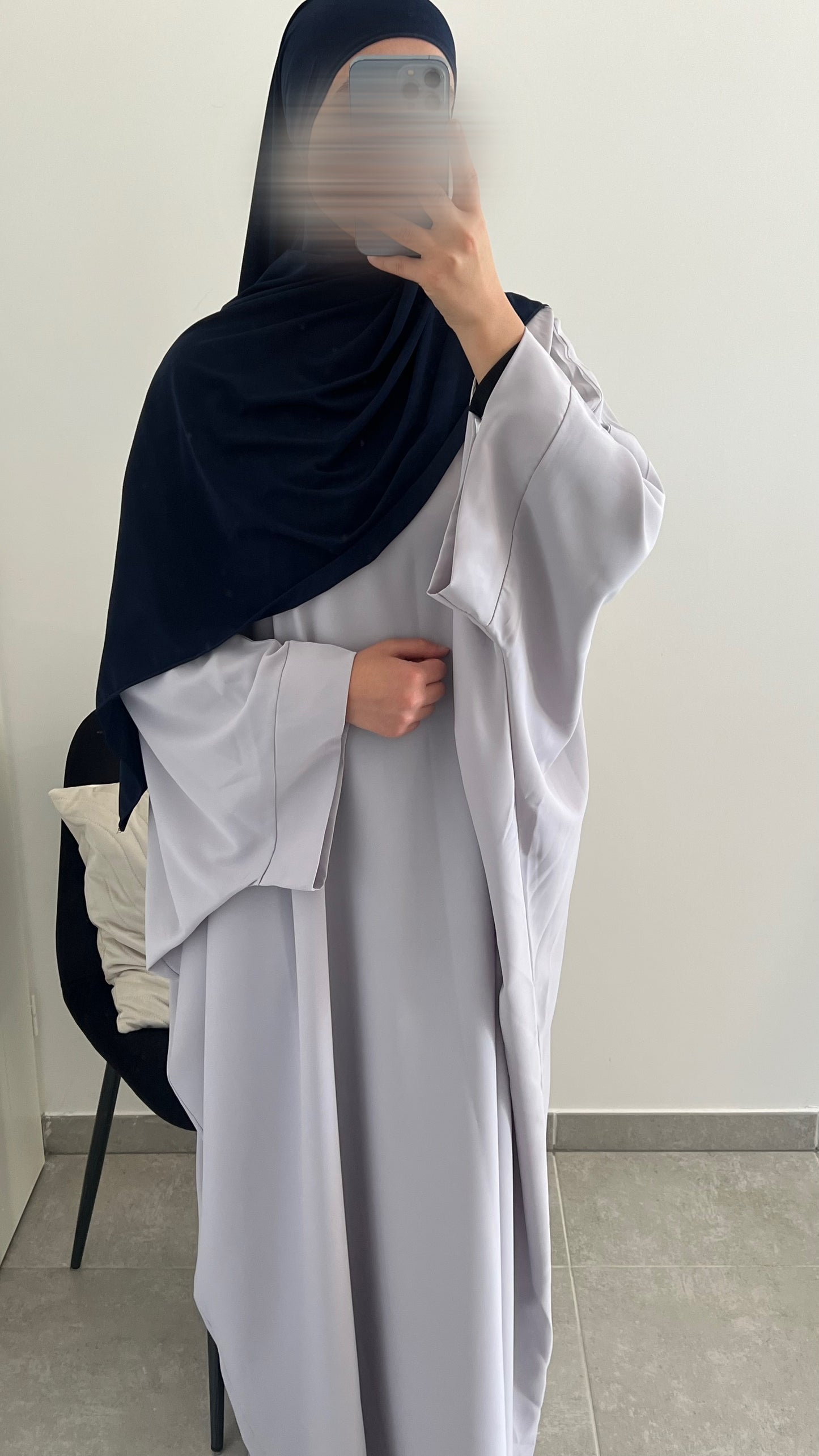 Abaya saoudienne gris clair